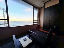 �g�n�s�d�k���q�d�r�n�q�s�ɓ��̉�