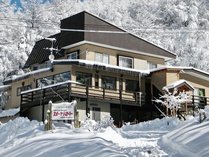 ���ȃ��h�D�Y�@�X�|�[�c�h�~�g���[