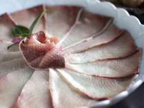 �������ف@����