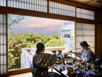 �i���C�����z�e��