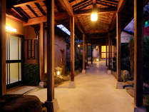 �R�����̉B��Ɓ@���h�@�~���T