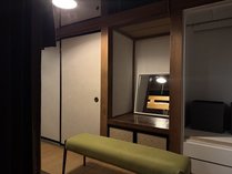 �؂̉ƃQ�X�g�n�E�X�O��4����