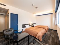 ���{�X�e�[�V�����z�e��