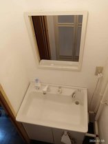 �Q�j�E�X�E���L����������