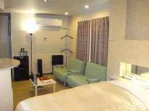 ���[�e�B���e�B�@�z�e���@�N�[