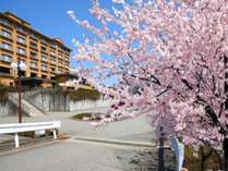 �I�e���E�h�E�}���j�G���C����