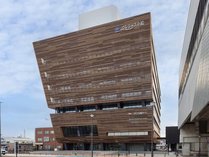 �z�e���O�����r�i���IKOMATSU ANNEX