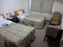 �r�W�l�X�z�e���݂��