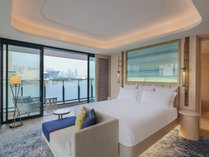 �C���^�[�R���`�l���^�����lPier 8 by IHG