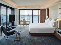 �C���^�[�R���`�l���^�����lPier 8 by IHG