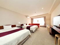 ze21 cozy little hotel