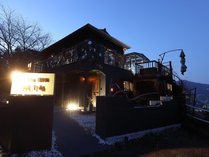 Villa�@�M�C�@SUI