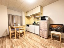 ���~�G�[���h�{�i�[��